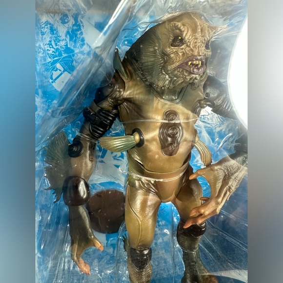 McFarland Toys Sunken Citadel Pirate Aquaman and the Lost Kingdom Mega Figure - Picture 3 of 13